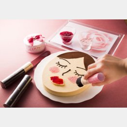 女子大生が考えたコスメケーキ（Ｃ）日刊ゲンダイ