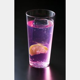 パープル・ジントニック（Ｃ）日刊ゲンダイ