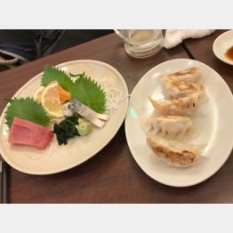 和と中華がゴチャ混ぜの不思議な空間（Ｃ）日刊ゲンダイ