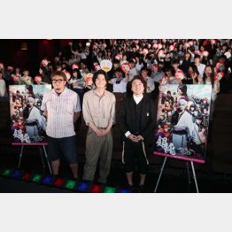 映画「銀魂」公開直前イベント、左から福田雄一監督、小栗旬、ムロツヨシ／（Ｃ）日刊ゲンダイ