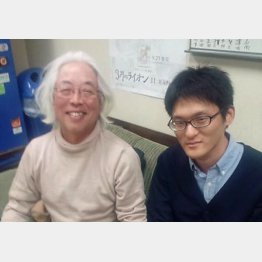 愛弟子の井出隼平四段（右）と（提供写真）