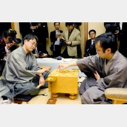 ０８年の竜王戦では渡辺明竜王が逆転勝利（Ｃ）共同通信社