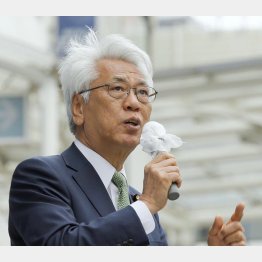 ２０１６年参院選挙で街頭演説する小川敏夫参院議員会長（Ｃ）日刊ゲンダイ