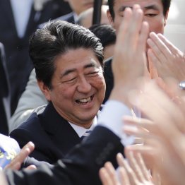 安倍首相も驚いた大勝（Ｃ）日刊ゲンダイ