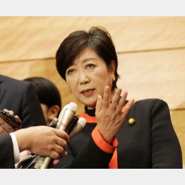 両院議員懇談会を終えた小池代表（Ｃ）日刊ゲンダイ