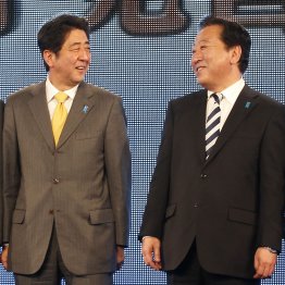 野田氏（右）もスパイなのか？／（Ｃ）日刊ゲンダイ