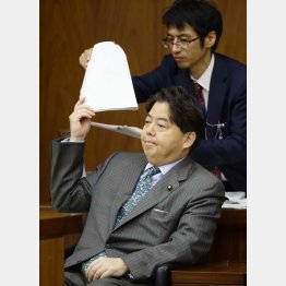 完全に居直った林文科相（Ｃ）日刊ゲンダイ