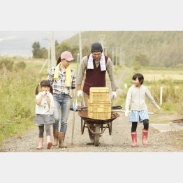 田舎暮らしは健康的（Ｃ）PIXTA