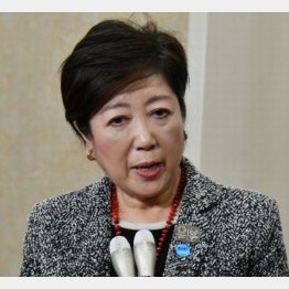 “元同僚”の怒りの追及に動揺隠せず（Ｃ）日刊ゲンダイ