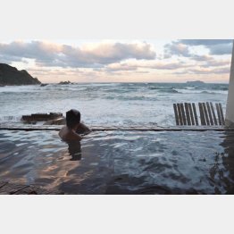 荒磯温泉・荒磯館（提供写真）