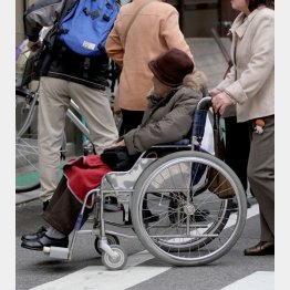 税金、医療、介護の負担増（Ｃ）日刊ゲンダイ