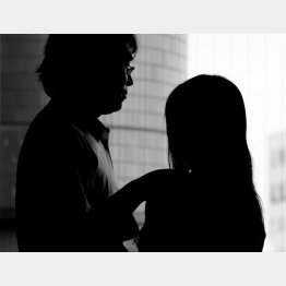 相手を見極める？（Ｃ）日刊ゲンダイ