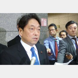 魂胆ミエミエ（小野寺防衛相）／（Ｃ）共同通信社