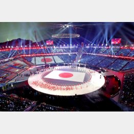 ２６９人の日本選手団は９７人が開会式に参加した（Ｃ）共同通信社