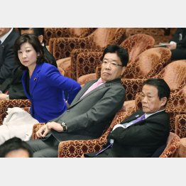 国民をなめるな！（Ｃ）共同通信社