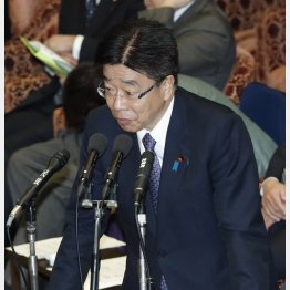 “働かせ方改革”は疑惑続出（加藤勝信厚労相）／（Ｃ）日刊ゲンダイ