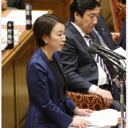 知識では山尾志桜里議員にかなわず（Ｃ）日刊ゲンダイ