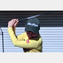 連続写真はこちらから（Ｃ）日刊ゲンダイ