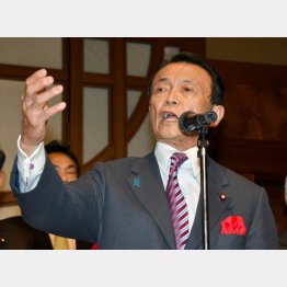 「ナチスの手口に…」（Ｃ）日刊ゲンダイ