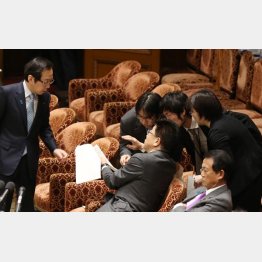 ご都合主義がはびこる（Ｃ）日刊ゲンダイ