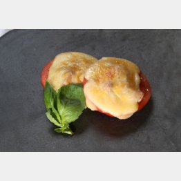 合う酒＝白ワイン（Ｃ）日刊ゲンダイ