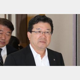 週刊誌に報じられて…（末沢前社長）／（Ｃ）日刊ゲンダイ