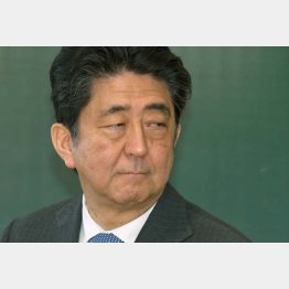 見るからに顔色が悪い（Ｃ）日刊ゲンダイ