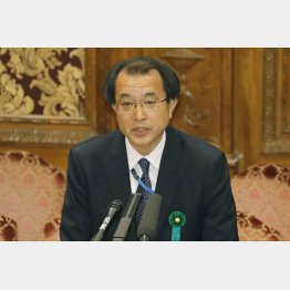 昨年３月の参考人招致での迫田英典氏（Ｃ）日刊ゲンダイ