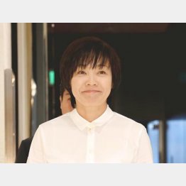 フェイスブックの投稿に反応（代表撮影・JMPA）