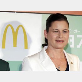 勝負をかけた日本マクドナルドのカサノバ社長（Ｃ）日刊ゲンダイ