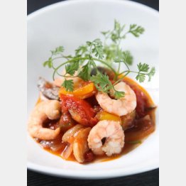 合う酒＝赤ワイン（Ｃ）日刊ゲンダイ