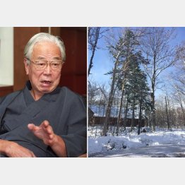 阿川弘之氏（左）と敷地内に立つ倉本氏のアトリエ（２０１７年１１月撮影）／（Ｃ）共同通信社