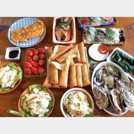 特大春巻き（Ｃ）日刊ゲンダイ