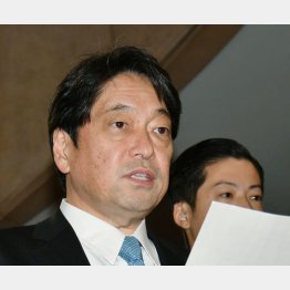 丹念に探していたと言うが…（Ｃ）日刊ゲンダイ