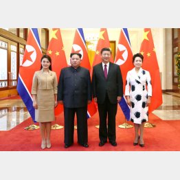 電撃的だった中国訪問（新華社＝共同）