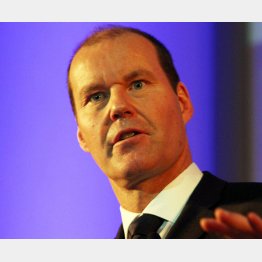 ウェバーＣＥＯの判断は？（Ｃ）日刊ゲンダイ