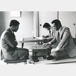 長嶋茂雄（左は中原誠・十六世名人）（田丸昇撮影）