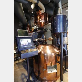 １５キロ焙煎機は誰でも見学可（Ｃ）日刊ゲンダイ