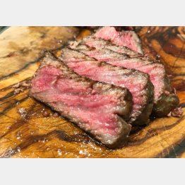 最後に肉（提供写真）