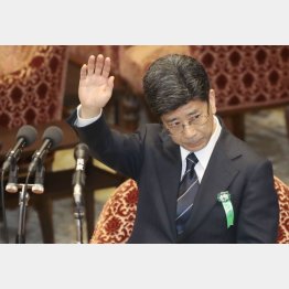 証人喚問にのぞむ佐川宣寿前国税庁長（Ｃ）日刊ゲンダイ