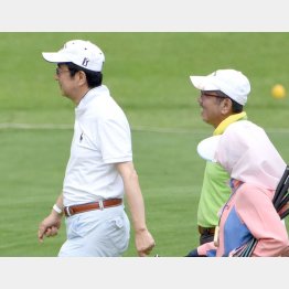 この５年半で１７回もゴルフと会食（Ｃ）日刊ゲンダイ