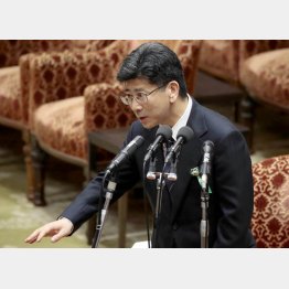 すべての責任はこの人に押しつけ（Ｃ）日刊ゲンダイ