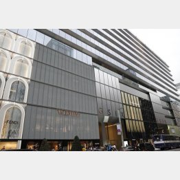 銀座の観光スポットとして注目されるGINZA SIX（Ｃ）日刊ゲンダイ