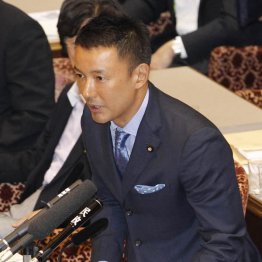 安倍首相を批判した山本太郎議員（Ｃ）日刊ゲンダイ