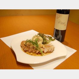 合う酒＝赤ワイン（Ｃ）日刊ゲンダイ