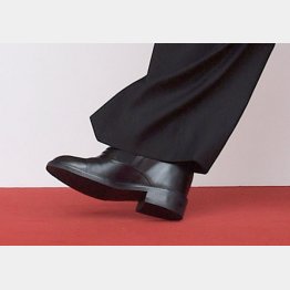 シークレットブーツ？（Ｃ）ロイター