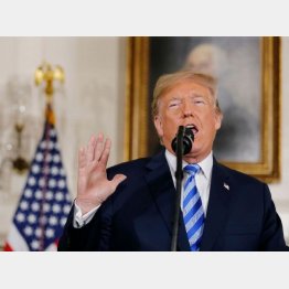 トランプ大統領（Ｃ）ロイター=共同