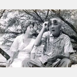 「波の盆」の笠智衆と加藤治子（写真提供　実相寺昭雄研究会）