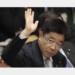 政治がやるべきことは？（加藤厚労相）／（Ｃ）日刊ゲンダイ