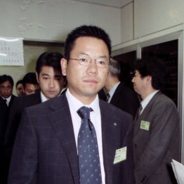 光通信の重田氏（Ｃ）日刊ゲンダイ